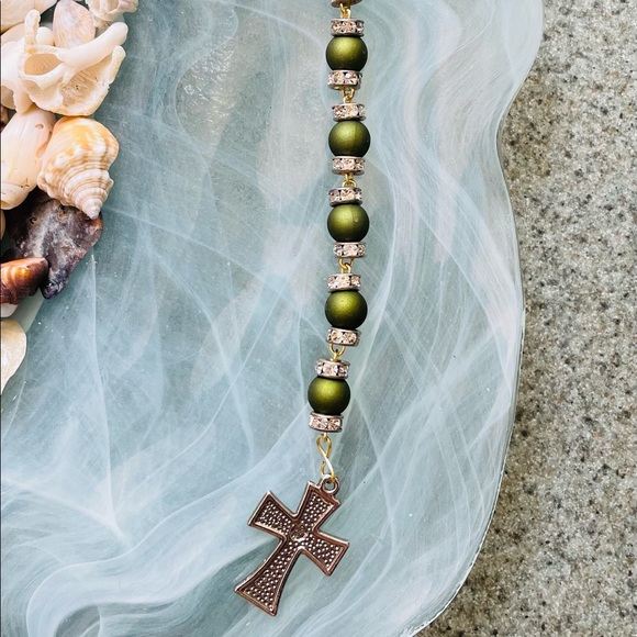 SOLD Rosary Heirloom decade green and Crystal handcrafted one of a kind - Picture 4 of 8